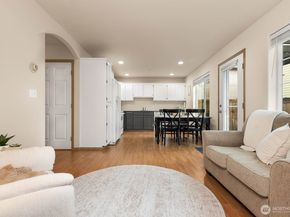119 91st Ave SE 4C, Lake Stevens WA 98258