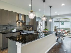 9725 10th Place SW, Seattle WA 98106