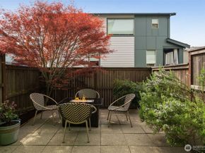 9725 10th Place SW, Seattle WA 98106