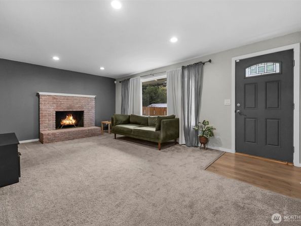 14106 Cascadian Way, Everett WA 98208