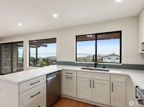 2425 NW Blue Ridge Drive, Seattle WA 98177
