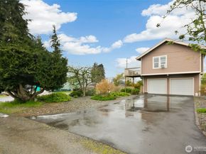 9500 Phinney Avenue N, Seattle WA 98103