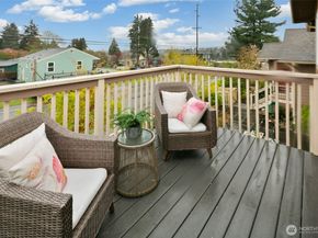 9500 Phinney Avenue N, Seattle WA 98103