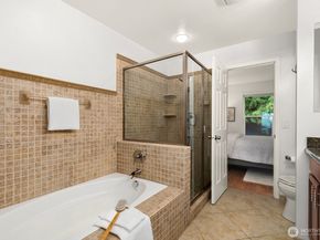 3835 25th Avenue W, Seattle WA 98199