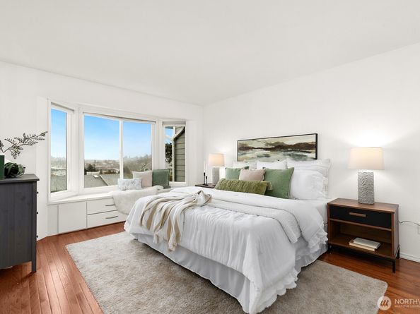 3835 25th Avenue W, Seattle WA 98199