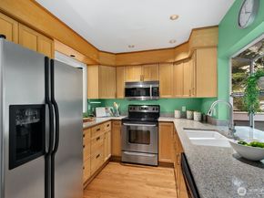 3835 25th Avenue W, Seattle WA 98199