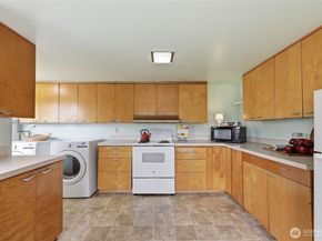 1408 Winfield Avenue, Bremerton WA 98310
