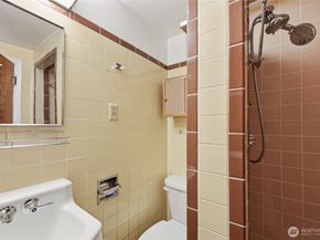1408 Winfield Avenue, Bremerton WA 98310