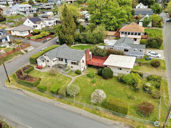 1408 Winfield Avenue, Bremerton WA 98310