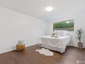 26425 Pennsylvania Avenue NE 4, Kingston WA 98346