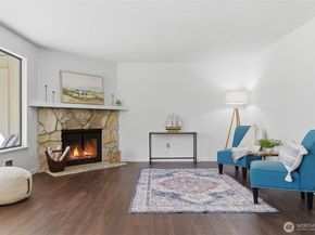 26425 Pennsylvania Avenue NE 4, Kingston WA 98346