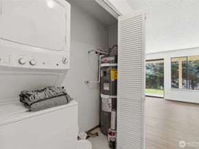 26425 Pennsylvania Avenue NE 4, Kingston WA 98346