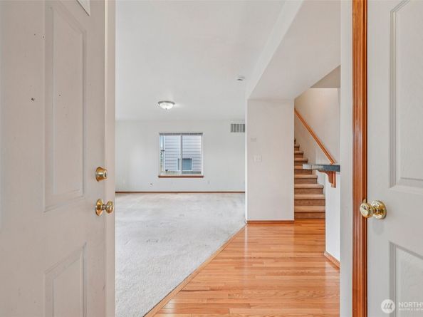 21303 41st Court W, Mountlake Terrace WA 98043