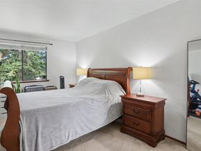 24931 109th Place SE 48B, Kent WA 98030