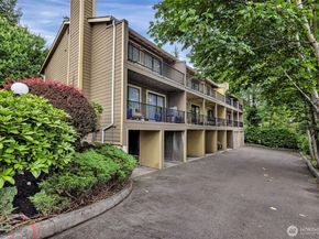 11701 100th Avenue NE 4, Kirkland WA 98034