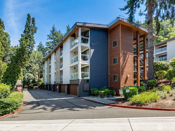130 105th Avenue SE C316, Bellevue WA 98004