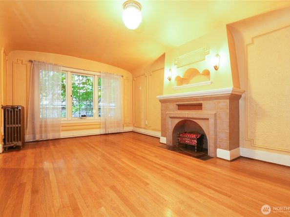 1101 17th Avenue 207, Seattle WA 98122