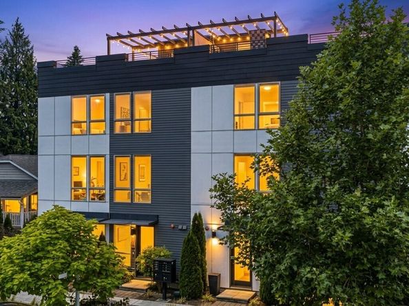 604 NW 77th Street D, Seattle WA 98117