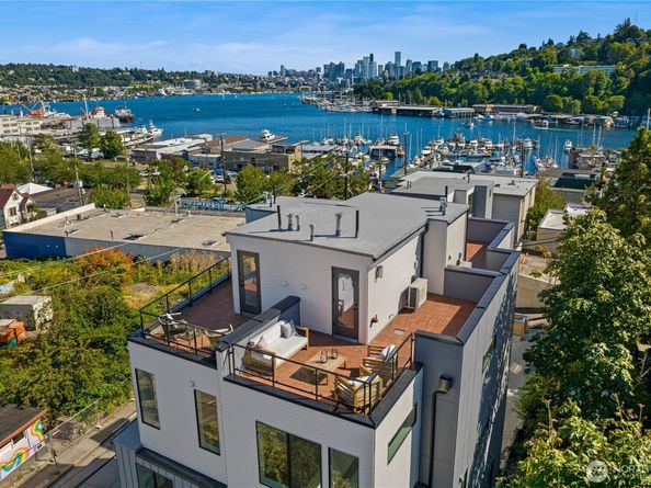 957 N 35th Street, Seattle WA 98103