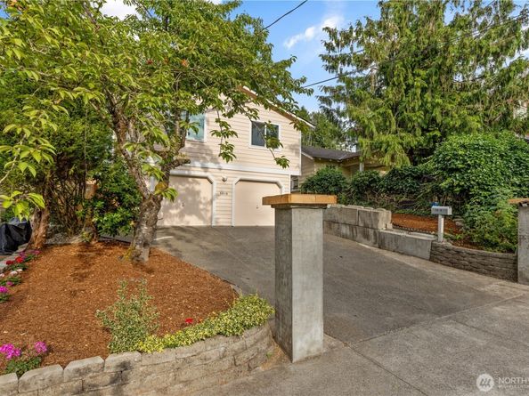 5016 26th Avenue SW, Seattle WA 98106