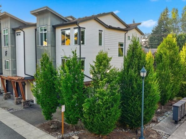 19225 Damson Road F4, Lynnwood WA 98036