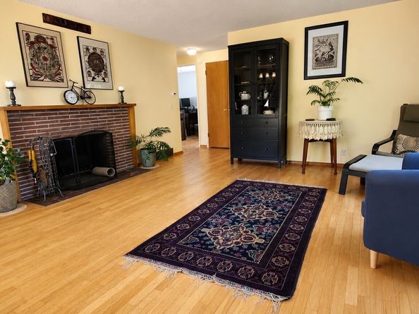 9219 26th Avenue SW, Seattle WA 98106