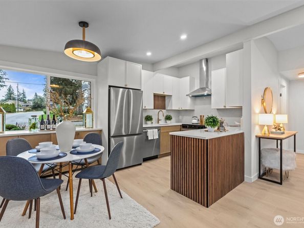 3901 151st Avenue SE, Bellevue WA 98006