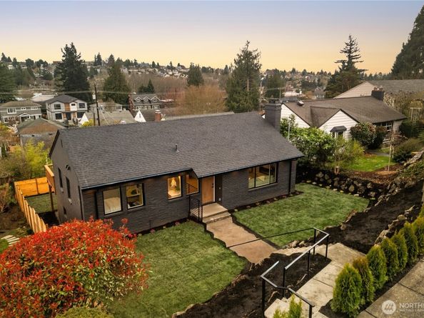 2518 36th Avenue W, Seattle WA 98199
