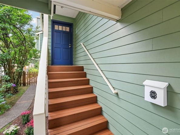 317 NE 91st Street, Seattle WA 98115