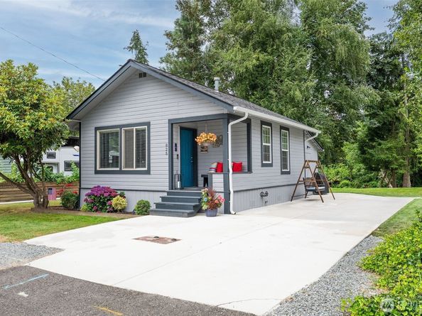 845 3rd Avenue NW, Issaquah WA 98027