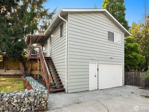 21516 52nd Avenue W, Mountlake Terrace WA 98043