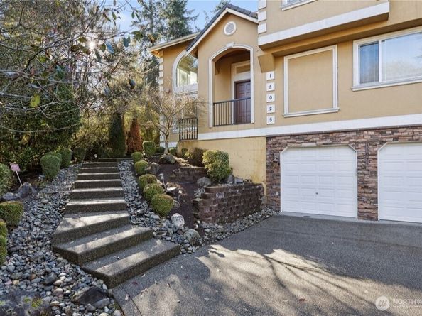 15025 SE 43rd St, Bellevue WA 98006