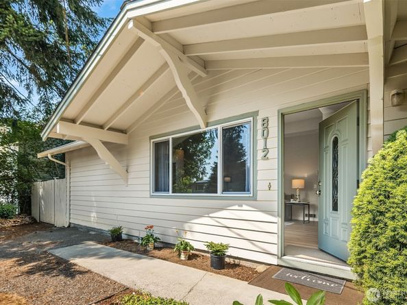 8012 NE 128th Street, Kirkland WA 98034