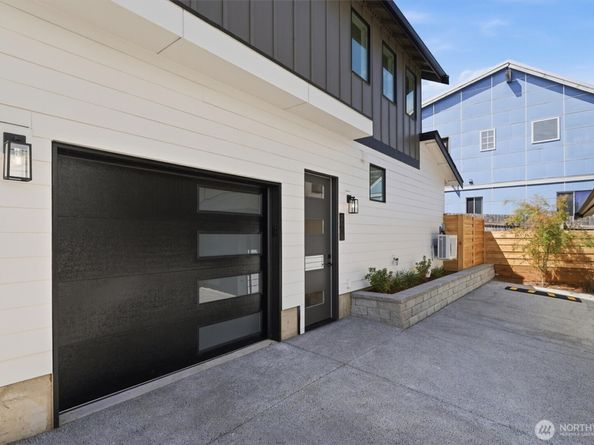 2611 NW 87th Street, Seattle WA 98117