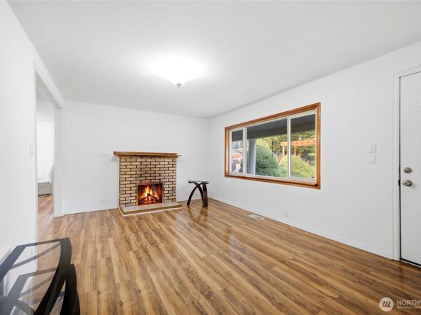 14937 133rd Avenue SE, Renton WA 98058