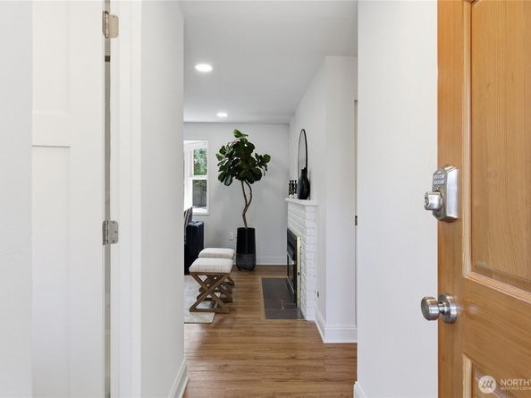 7614 193rd Place SW, Edmonds WA 98026
