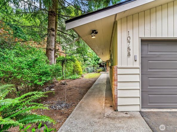 10758 Ashworth Avenue N, Seattle WA 98133