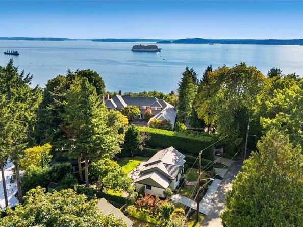 4715 W Roberts Way, Seattle WA 98199