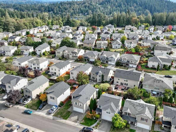 18128 168th Way SE, Renton WA 98058