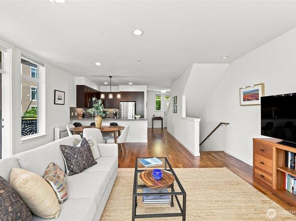 130 Harbor Square Loop NE H1, Bainbridge Island WA 98110