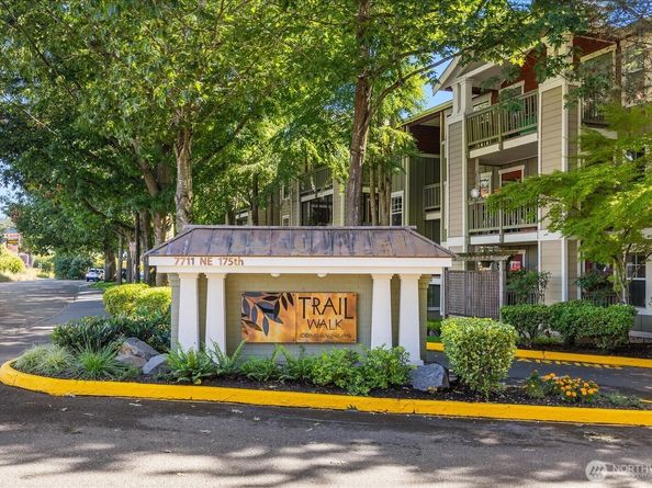 7711 NE 175th Street 308, Kenmore WA 98028