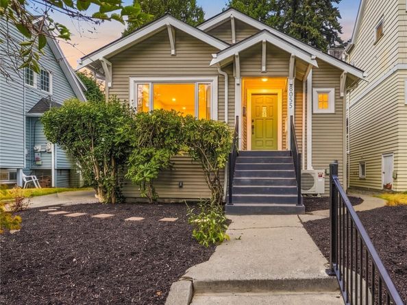 8055 Corliss Avenue N, Seattle WA 98103