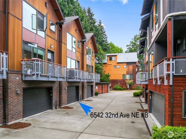6542 32nd Avenue NE B, Seattle WA 98115