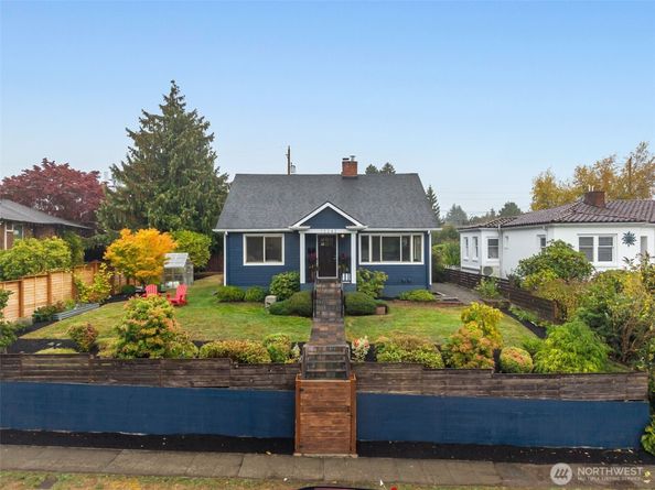 12242 Palatine Avenue N, Seattle WA 98133