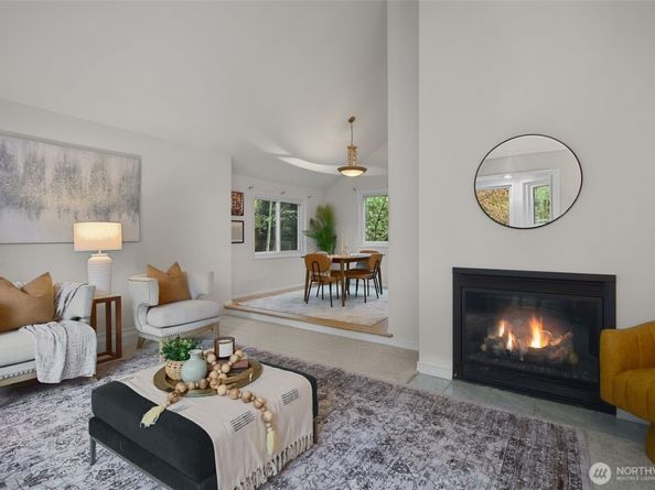 17911 NE 101st Court, Redmond WA 98052