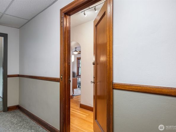 408 Bellevue Avenue E 201, Seattle WA 98102