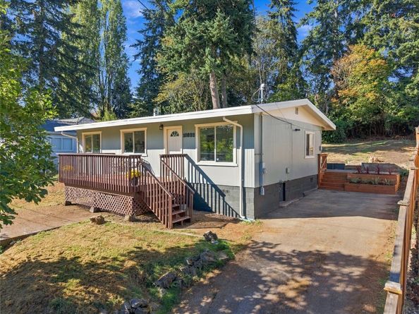 10233 8th Avenue SW, Seattle WA 98146