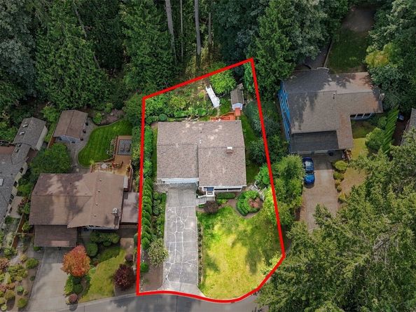 17101 NE 28th Place, Bellevue WA 98008