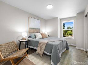 15931 2nd Place W, Lynnwood WA 98087