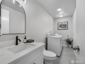 15931 2nd Place W, Lynnwood WA 98087